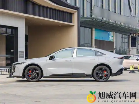 马自达爆发了！200km续航，配后驱+多连杆，1198万起售-2