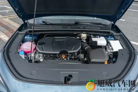 吉利全新帝豪开启预售，限时先享价689万起，车长增加177mm-3