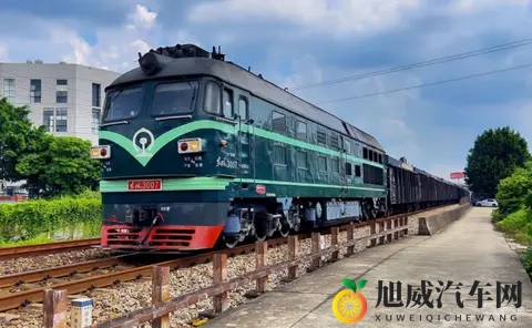 月销仅90万辆!卷出天际的新能源车,销量却被燃油车强势反超-1