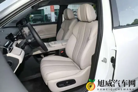 试驾埃安i60高功纯电版：空间智能拉满，10万级纯电惊喜-3