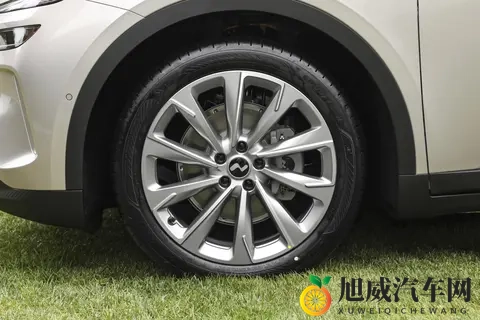 智能燃油车引领合资进阶 上汽大众10月销量稳健增长-1