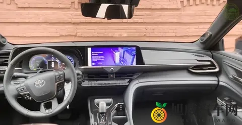 进口皇冠购车指南：先锋_时尚_精英_旗舰怎么选，这篇只说大实话-3