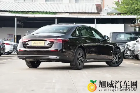 50万买“大奔”的人到底图什么？揭开奔驰E300L？-1