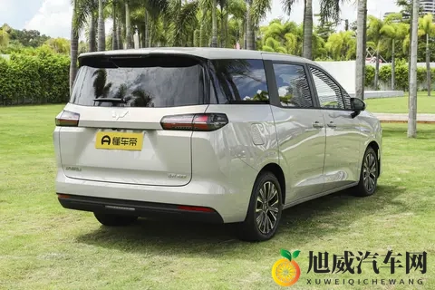 10万级家用MPV新标杆!7座大空间+电滑门,星光 730值得一看-3