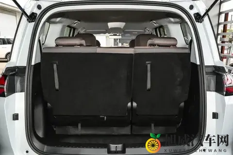10万级MPV新答案!家用带娃超省心,带电动侧滑门-2