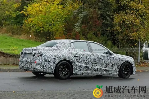 有望2027年发布 纯电动奔驰E级谍照曝光 造型回归传统-1