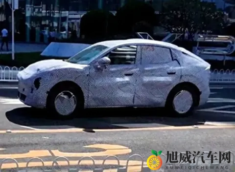 定位紧凑型SUV，会用上图灵芯片吗？小鹏MONA SUV谍照曝光-1