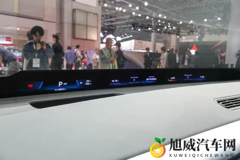 宝马全新iX实车实拍，这车确实做出了德国车应该有的水平-3