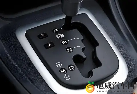 车只有 S 挡没 L 挡，下坡总怕溜车？老司机实用技巧：其实一点不复杂-1