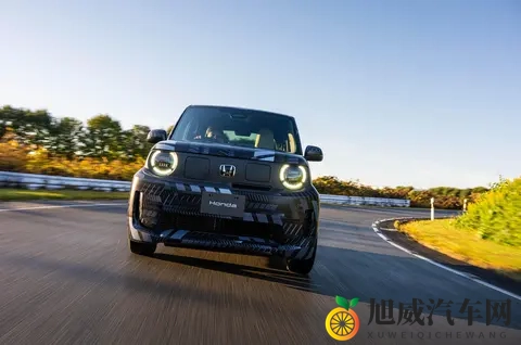 张柏芝用嘴让陈冠希爽：陈冠希往事引爆营销新潮，汽车品牌玩转极致体验-2