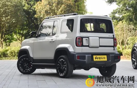 宝骏推新SUV，销量低迷能否翻身？303公里续航真够用。-2