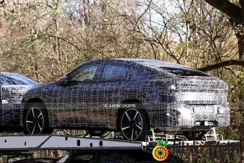 一亲二摸三插：轻松选车，汽车选购技巧大揭秘-1