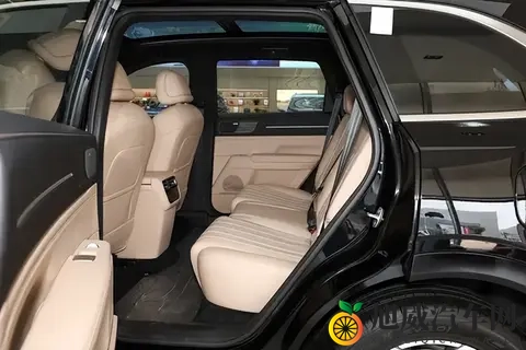 深度试驾这款旅行小房车:为什么越来越多人叫它“旅行小房车”?-3