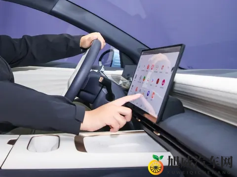 黄色软件大全下载3.0.3每天OPPO版苹：OPPO新软件升级驾驶体验，导航娱乐安全三合一-2