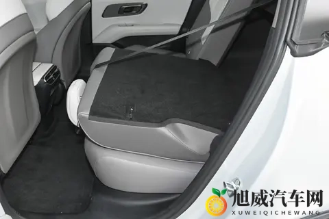 解读深蓝L06，预售价1399万元起，驾控与智能兼备的纯电新选择！-1