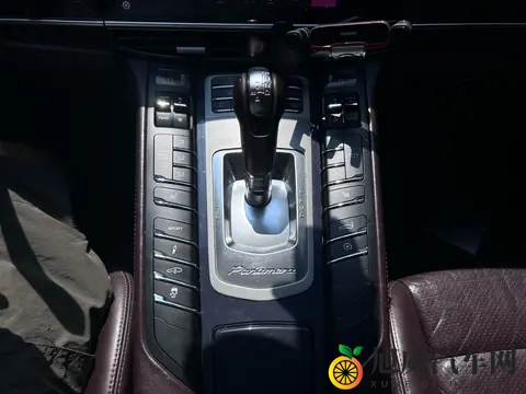 十年老友！8万公里保时捷Panamera，138万带走！-2
