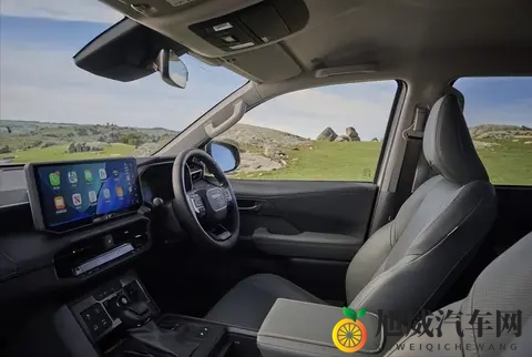 丰田在泰国发布第九代大改款的皮卡车型Hilux，纯电版续航240公里-1