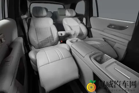 二孩家庭选六座 SUV：深蓝S09 和银河M9 ，为啥选前者呢？-3