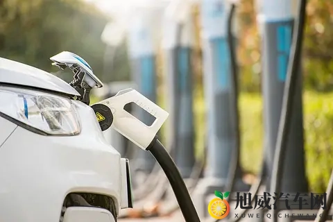 2032年电动汽车半导体市场达到574亿美元-1