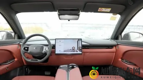 一台中型SUV的生死赌局：双动力破局能否救回极狐？-2