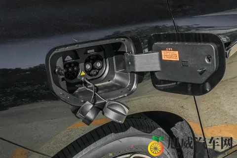 深度体验东风奕派eπ007+：内外兼修，实力不凡-1