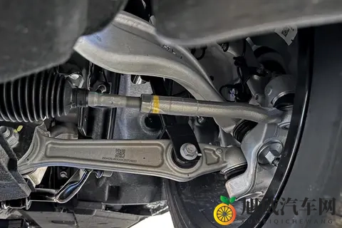 2025款红旗H9购车手册：那个版本适合你？-3