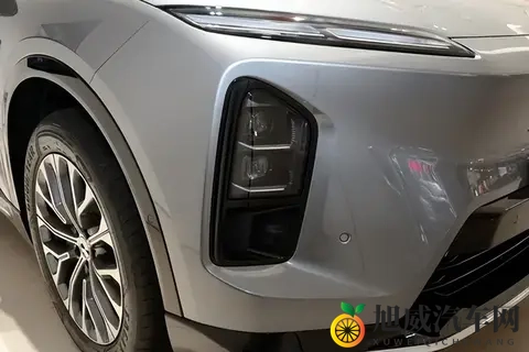 还在纠结燃油车?这一代智能SUV或许会改变你的决定-2