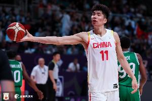 直播吧：中国男篮表示余嘉豪将在西乙比赛结束后马上回归