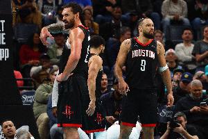 球队相比上赛季如何？乌度卡：狄龙范乔丹亚当斯不在 锐气不见了