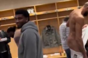 光屁股蛋子！狼记采访镜头一扫 戈贝尔正裸着穿衣