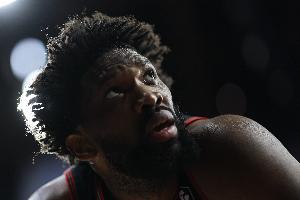 要求球队不再避税?恩比德:不记得我说过 我健康我们能赢任何人