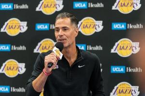 Siegel：湖人可能还会有小调整来腾出一个名额 他们很喜欢蒂米