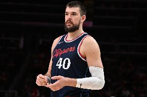 解说：祖巴茨的合同性价比很符合步行者谨慎花钱的长期原则