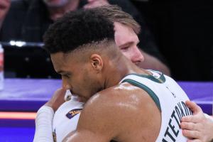 东字联手？队记：湖人准备今夏追字母哥 有6000万薪金空间+3首轮