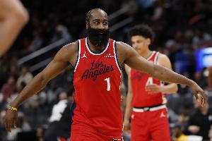 美记：快船当时正17胜4负 哈登去骑士90%因为金钱 只有10%为冲冠