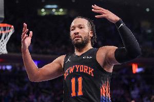 跟自己较劲！布伦森20中4&三分8中0仅拿12分4板4助2断 正负值-24