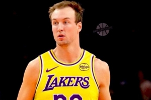 雷迪克希望自己多出手？肯纳德：我乐意执行 湖人有出色的传球手