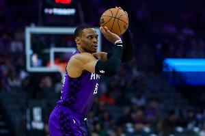 化身神射手！威少外线开炮三分再中 三分6中5独得19分