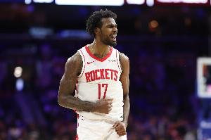 先发制人！申京送抢断 伊森反击空篮得手帮助火箭打停雷霆