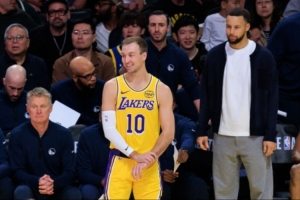 键盘侠|肯纳德打破湖人射手失准魔咒！勇士已4冠烂下去也无所谓