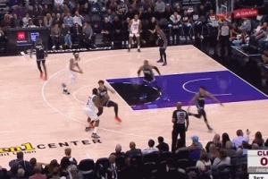 先来穿针引线！哈登送直传 贾勒特·阿伦接球轻松打中