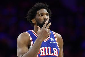 大帝恩比德打破伤病魔咒！1月场均29.7+8.4+4.6上演王者归来