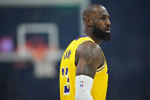 卡鲁索：对位詹姆斯非常艰难 他又高又壮并且技术娴熟