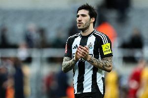 罗马诺：托纳利将在3、4月与纽卡探讨未来，尤文、枪手、曼联有意