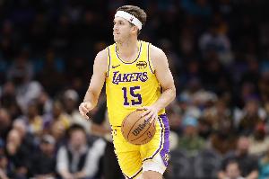 里夫斯：被犯规未必总会得到哨子 裁判不是我们输球的原因