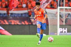 留住未来！官方：泰山与20岁后卫彭啸续约，合同期至2030年底！