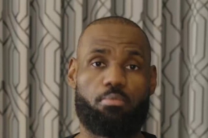 准确无误！詹姆斯赛前预测西雅图海鹰队超级碗夺冠