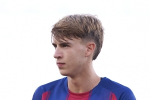 完成一线队首秀，巴萨中场小将马奎斯：我正生活在梦想中